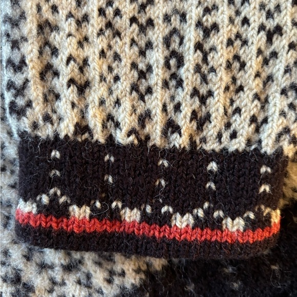 VTG Wool Chunky Knitted Cardigan Sweater M Black Cream Red Metal Scroll Buttons - Picture 6 of 13